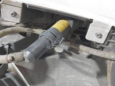 PRSKALICA ZA FAROVE za Peugeot 407