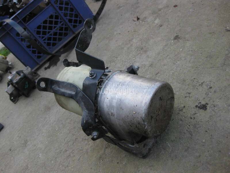 Servo pumpa i letva TRW i Koyo