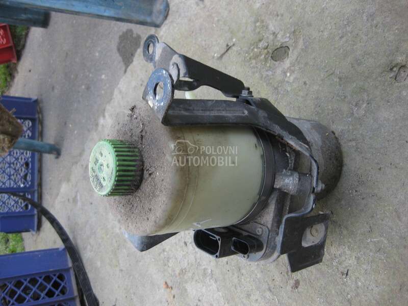 Servo pumpa i letva TRW i Koyo