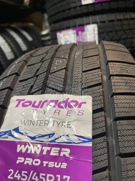 Tourador 245/45 R17 Zimska