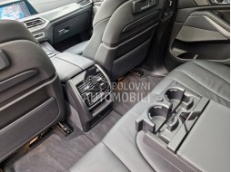 BMW X5 M50i xDrive slika 24