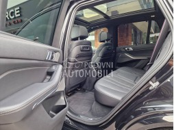 BMW X5 M50i xDrive slika 23