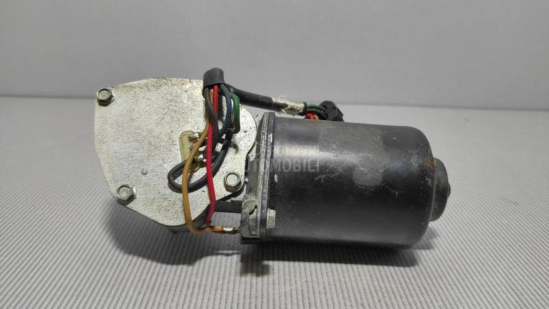 MOTORIC PREDNJEG BRISACA