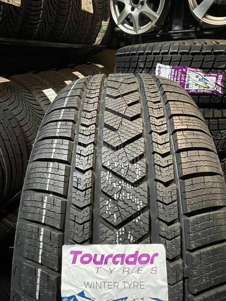 Tourador 275/40 R20 Zimska