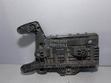 NOSAC AKUMULATORA za Volkswagen Golf 6