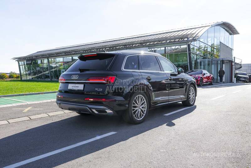 Audi Q7 50 TDI S line