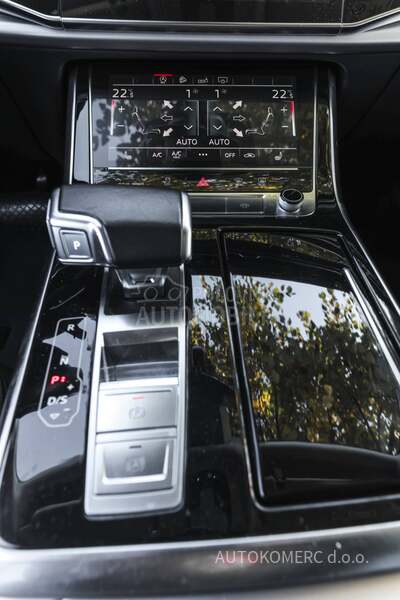 Audi Q7 50 TDI S line