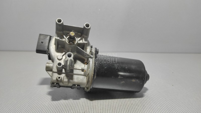 MOTORIC PREDNJEG BRISACA