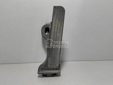 PAPUCICA GASA za Volkswagen Golf 5