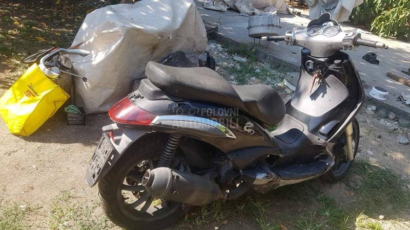 Piaggio Beverly delovi