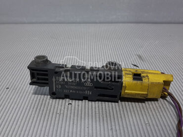 SENZOR AIRBAGA za Audi A4