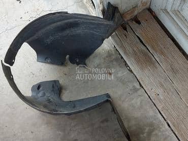 levo podkrilo za Peugeot 206