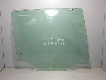 STAKLO za Volkswagen Golf 5