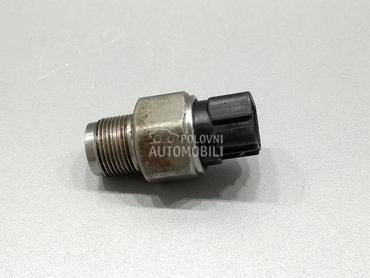 SENZOR PRITISKA GORIVA za Toyota RAV 4