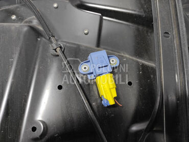 SENZOR AIRBAGA za Volkswagen Passat B6