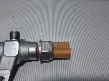 SENZOR PRITISKA GORIVA za Audi A4
