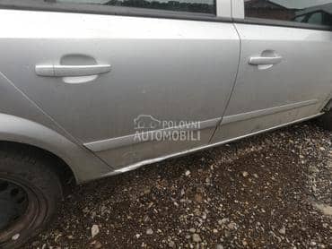 Zadnja desna vrata za Opel Astra H od 2006. do 2010. god.