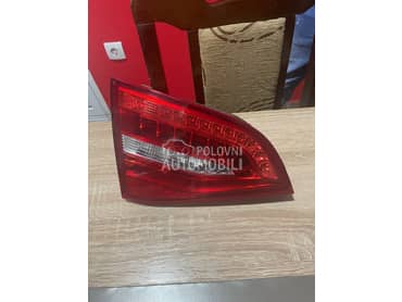 Levo unutarnje stop svetlo za Audi A4, A4 Allroad od 2012. do 2016. god.