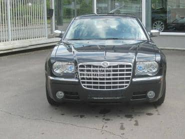 Enterijer za Chrysler 300C od 2005. do 2010. god.
