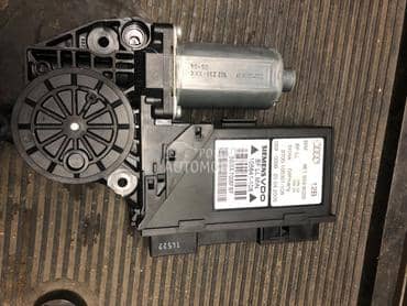 Desni podizac  8E1 959 802 B za Audi A4 od 2001. do 2008. god.