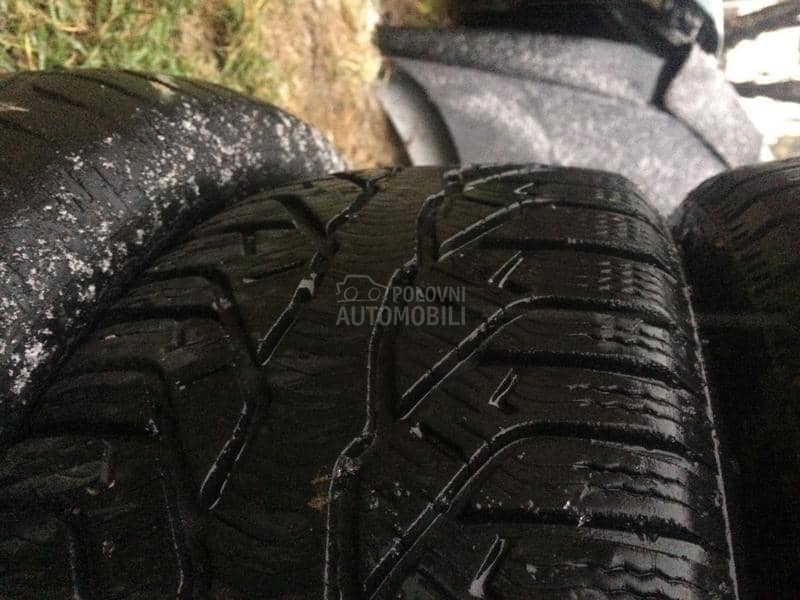 Vredestein 205/55 R16 Zimska