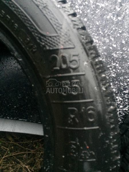 Vredestein 205/55 R16 Zimska