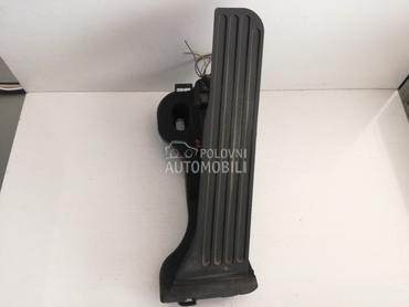 PAPUCICA GASA za Volkswagen Golf 5