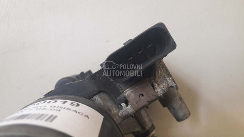 MOTORIC PREDNJEG BRISACA