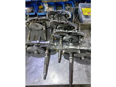 Aprilia Leonardo reduktor