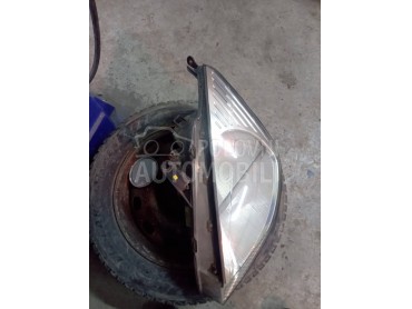 Levi far za Ford Focus od 1998. do 2001. god.