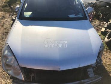 Hauba restajling Z157 kod boje za Opel Vectra C od 2005. do 2009. god.