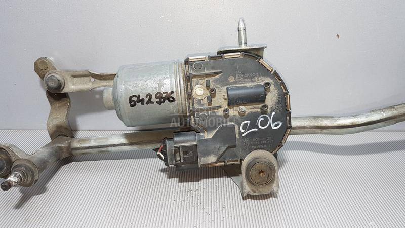 MOTORIC PREDNJEG BRISACA