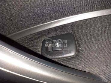 Taster prozora zadnji desni za Citroen C5 od 2012. do 2019. god.