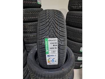 ROCKBLADE 235/50 R19 Zimska