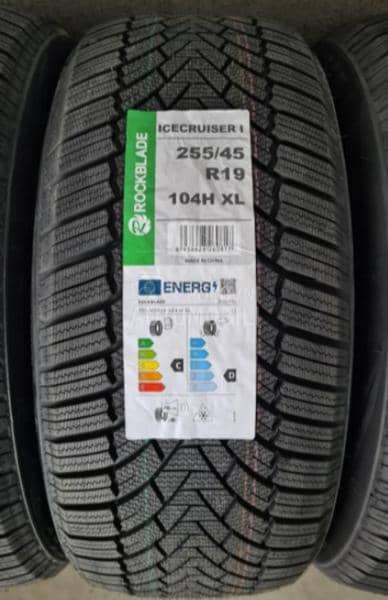 ROCKBLADE 255/45 R19 Zimska