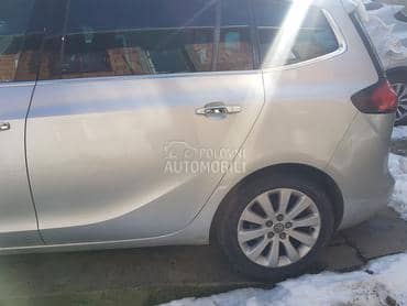 Zadnja leva vrata za Opel Zafira od 2012. do 2018. god.