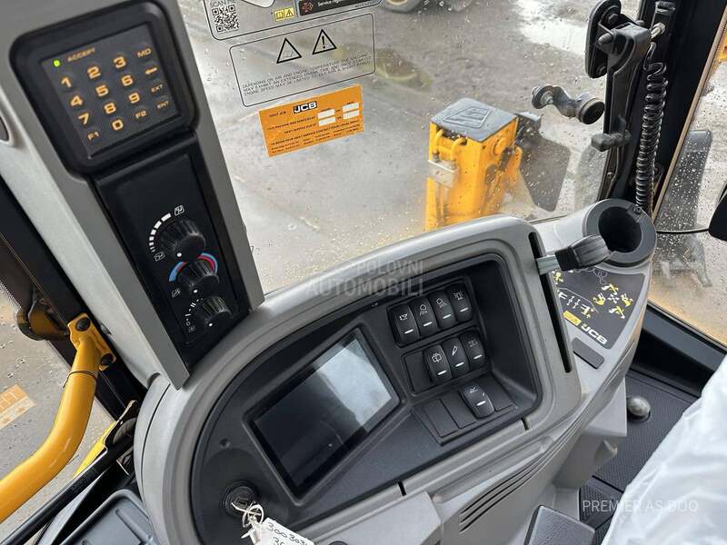 JCB 3CX PLUS