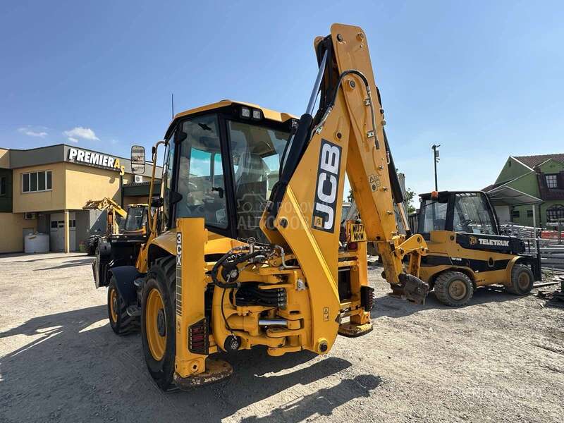 JCB 3CX PLUS