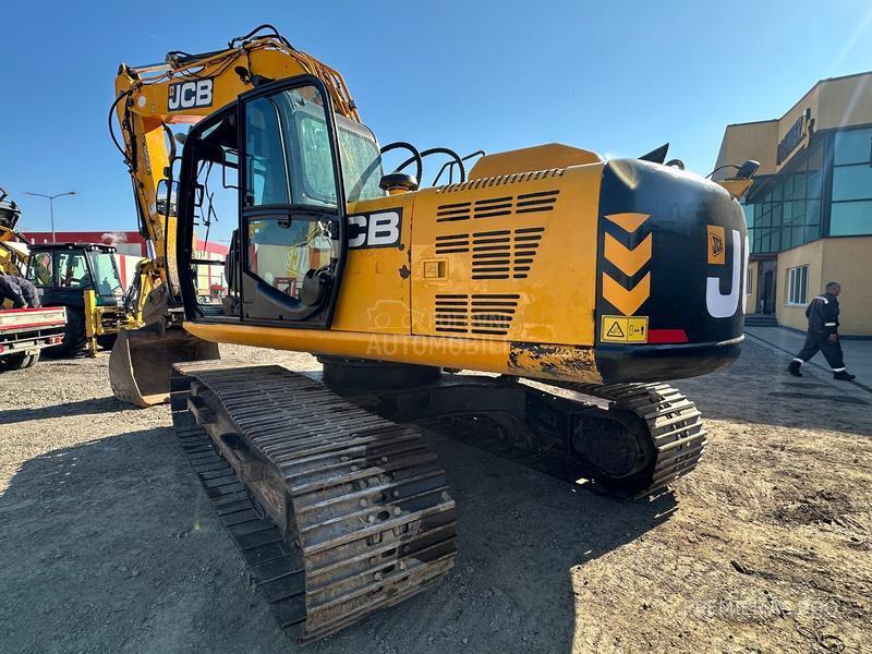 JCB JS220LC