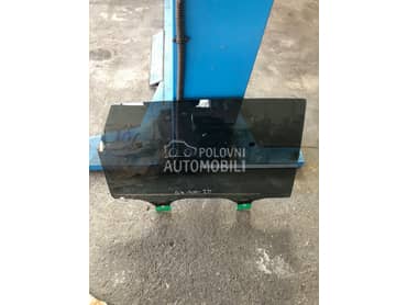 Zadnje desno  staklo za Audi Q7 od 2014. do 2022. god.