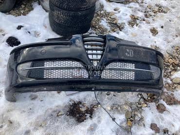 prednji branik crna boja za Alfa Romeo 147 od 2001. do 2004. god.