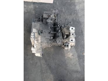 Menjac 1,6.8v za Škoda Octavia od 1999. do 2001. god.