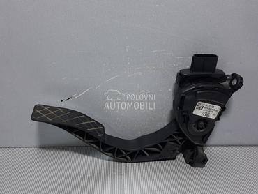 PAPUCICA GASA za Audi A4