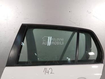 STAKLO za Volkswagen Golf 5