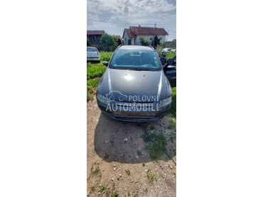Fiat Stilo -  kompletan auto u delovima