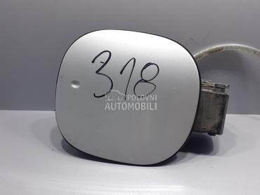 POKLOPAC REZERVOARA za Fiat 500X