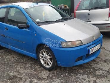 Fiat Punto 1,2 16 -  kompletan auto u delovima