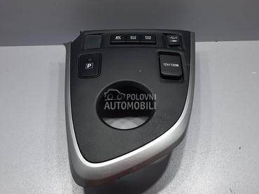 CENTRALNA KONZOLA za Toyota Auris