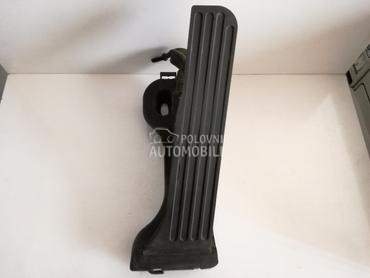 PAPUCICA GASA za Volkswagen Golf 5