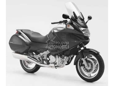 DELOVI HONDA DEAUVILLE 700